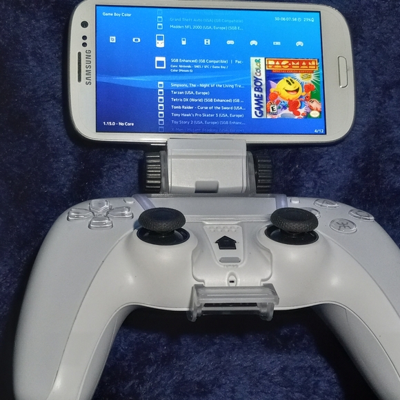 Samsung Galaxy phone game console, controller, phone holder